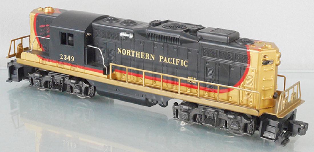 LIONEL 2349 NORTHERN PACIFIC GP9 (1 of 2)