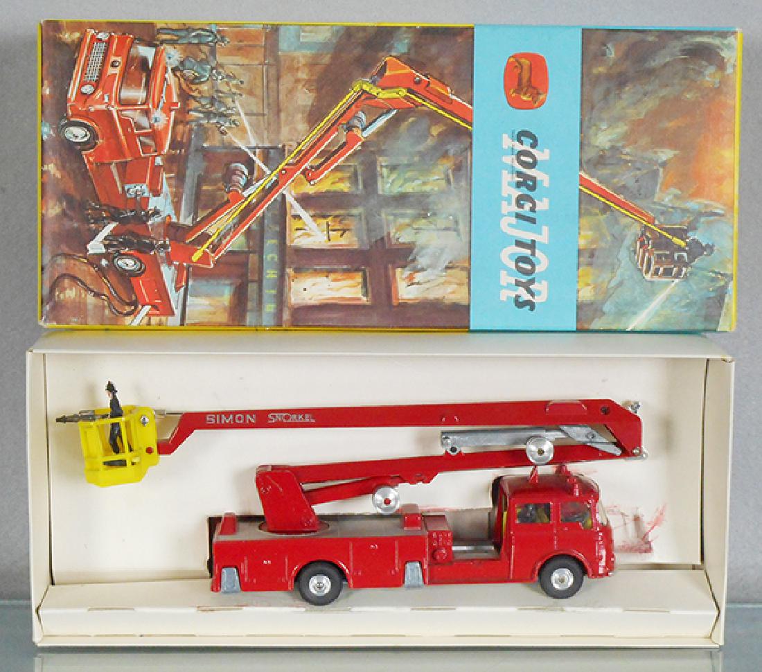 corgi toys simon snorkel fire engine