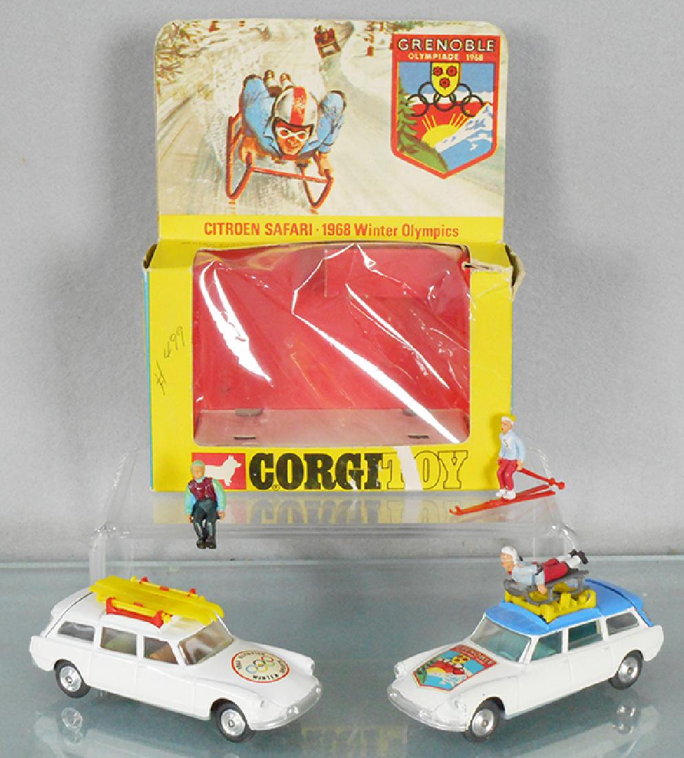 2 CORGI CITROEN WAGONS (1 of 1)