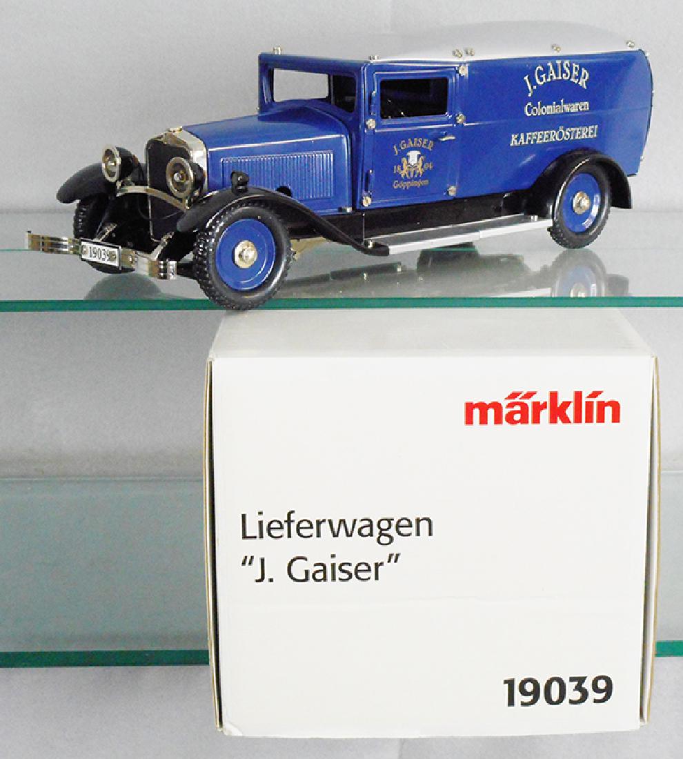 MARKLIN 19039 J GAISER VAN: blue, windup working, orig box & insert minor wear, C9.