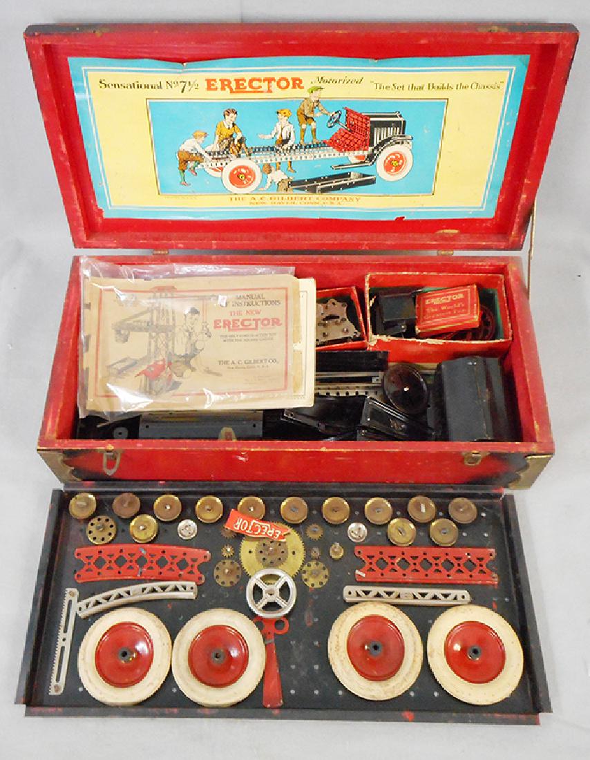 GILBERT 7 1/2 ERECTOR SET (1 of 2)