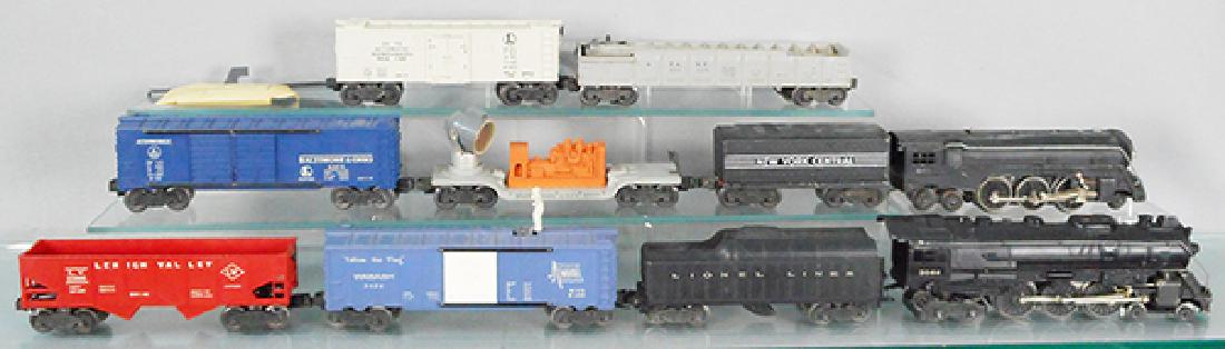 2 LIONEL TRAIN SET (1 of 1)