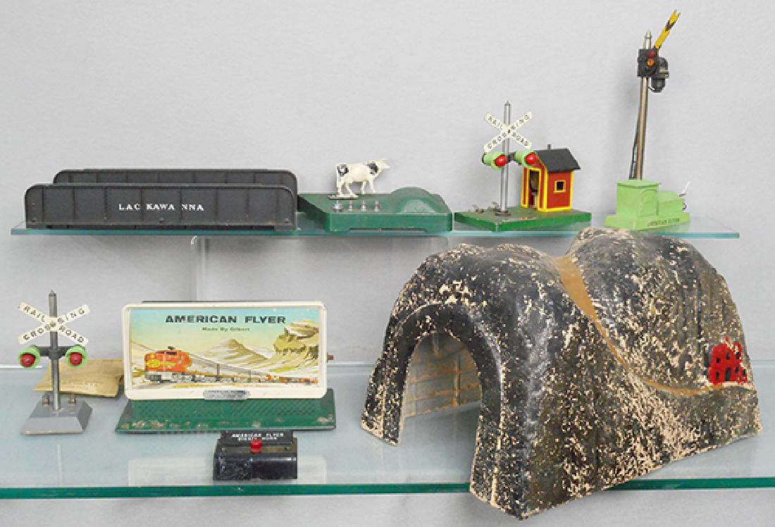 AMERICAN FLYER ACCESSORIES (1 of 1)