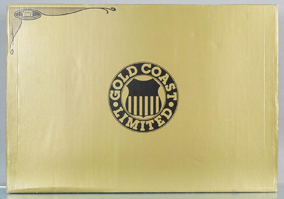 LIONEL 1361 GOLD COAST TRAIN SET (1 of 2)