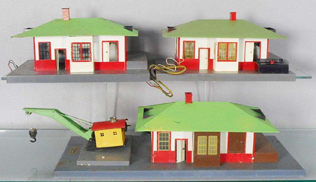 3 AMERICAN FLYER STATIONS (1 of 1)