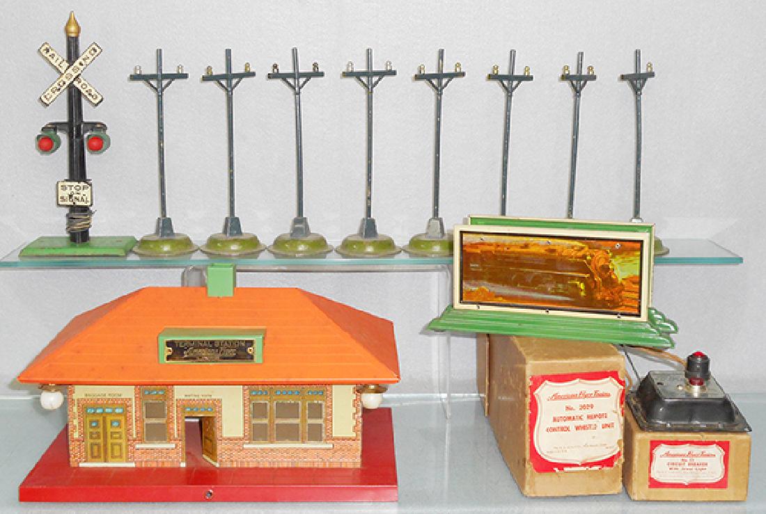 AMERICAN FLYER ACCESSORIES (1 of 1)