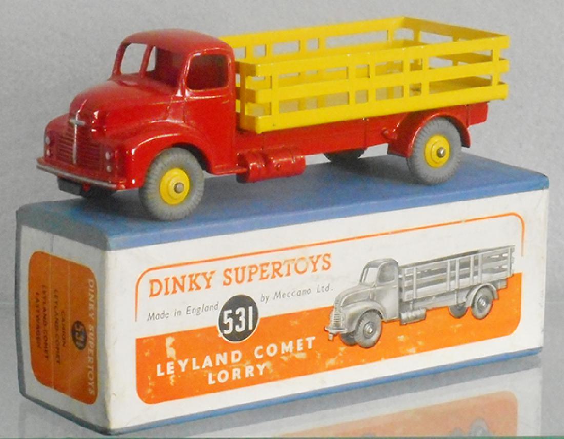 DINKY 531 LEYLAND COMET (1 of 2)