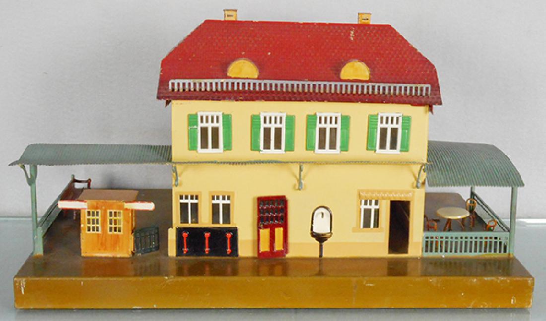 MARKLIN 2029/1 COUNTRY STATION (1 of 2)