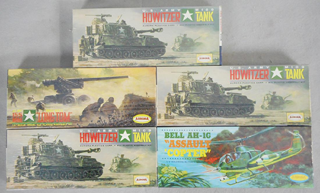 5 AURORA MODEL KITS (1 of 1)