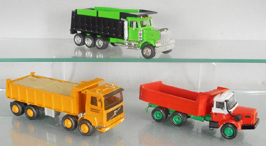 2 AO SMITH WHITE METAL VEHICLES (1 of 1)