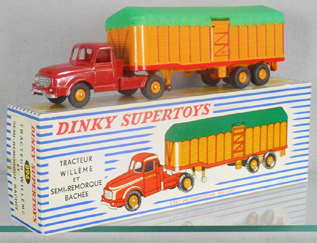 FRENCH DINKY 896 WILLEME COVERED TRUCK (1 of 2)