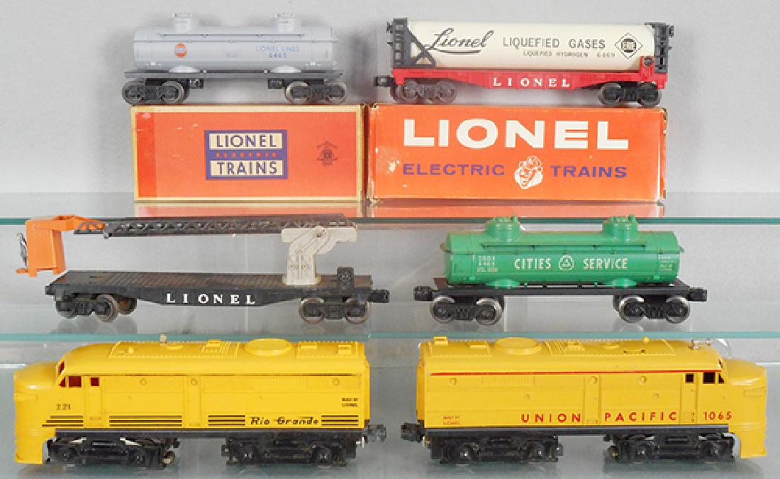 LIONEL TRAIN SET (1 of 1)