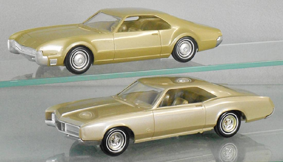 2 PROMO AUTOS (1 of 2)