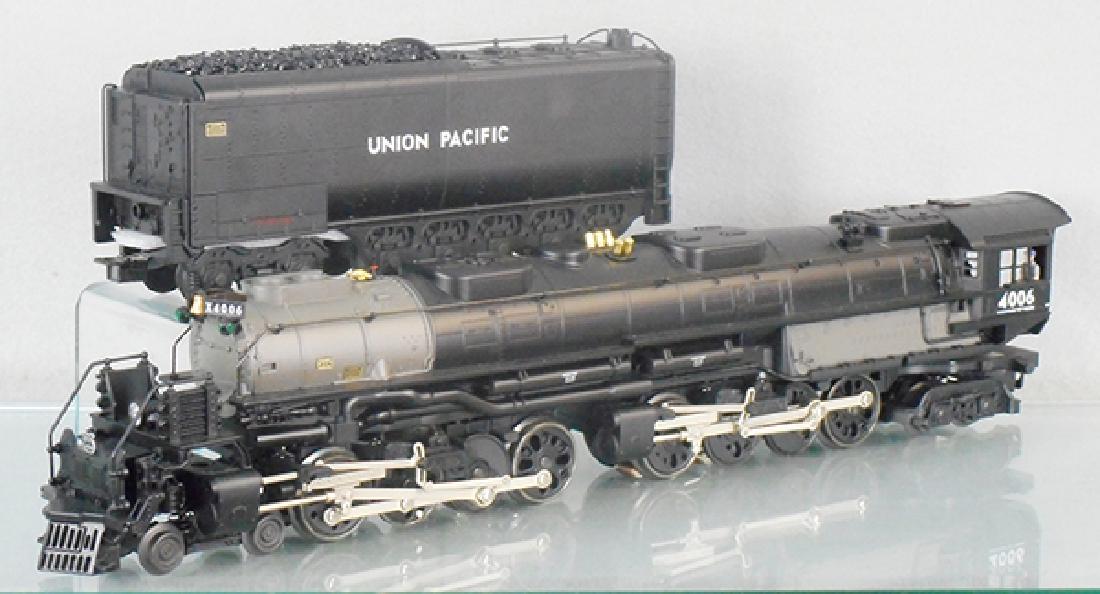 LIONEL 11149 UP BIG BOY LOCO & TENDER (1 of 2)