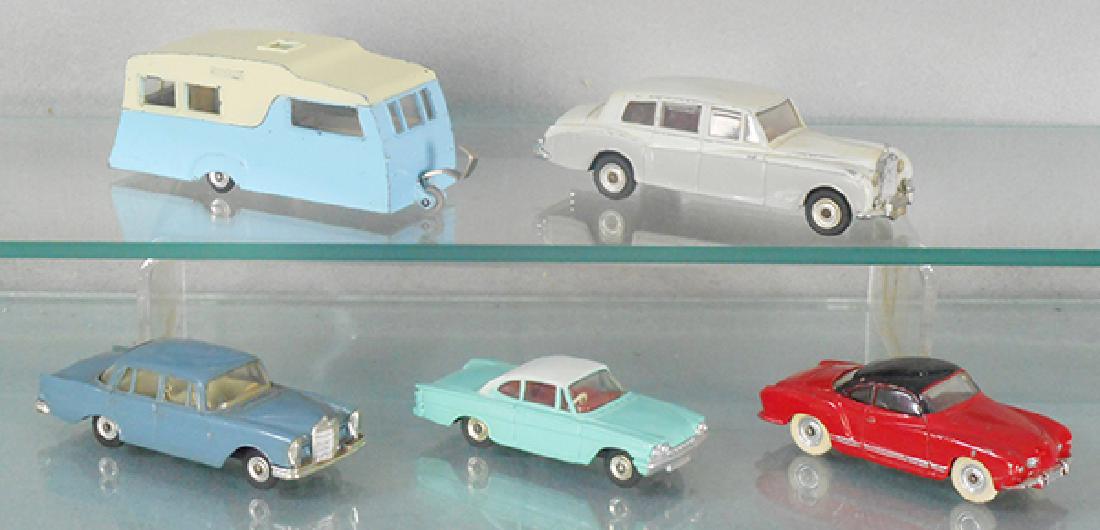 5 DINKY AUTOS (1 of 1)