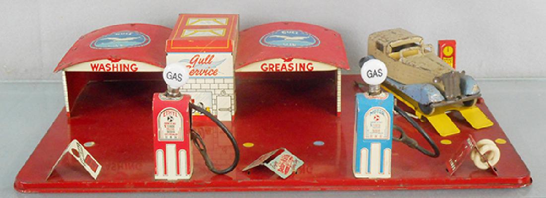 MARX GULL SERVICE STATION (1 of 1)