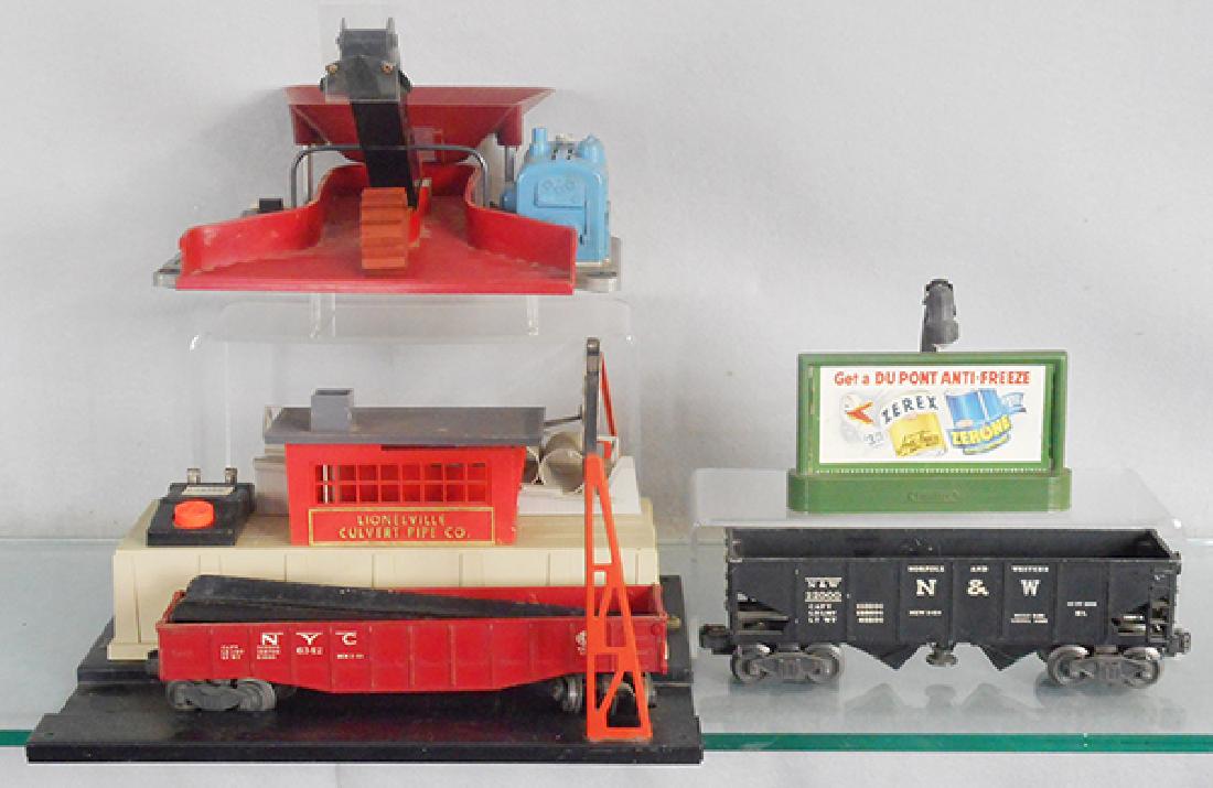 3 LIONEL ACCESSORIES (1 of 1)