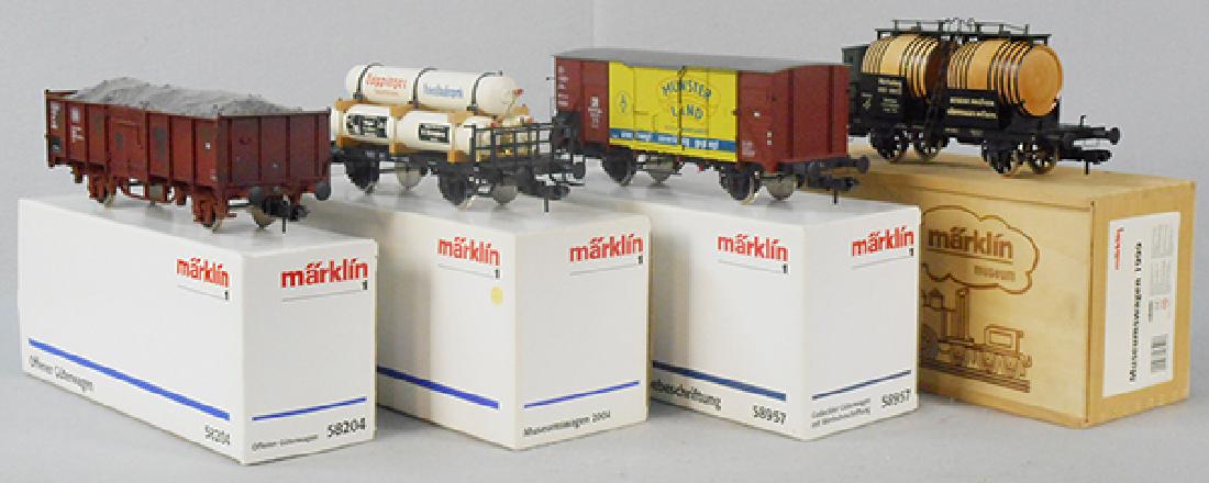 4 MARKLIN FREIGHT CARS (1 of 1)
