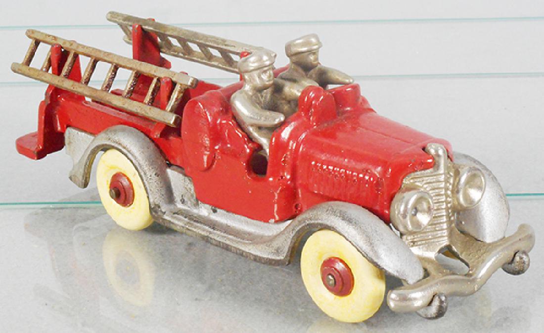 HUBLEY 519 FIRE TRUCK (1 of 2)