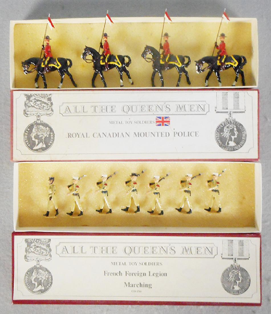 2 ALL THE QUEENS MEN SOLDIER SETS (1 of 1)