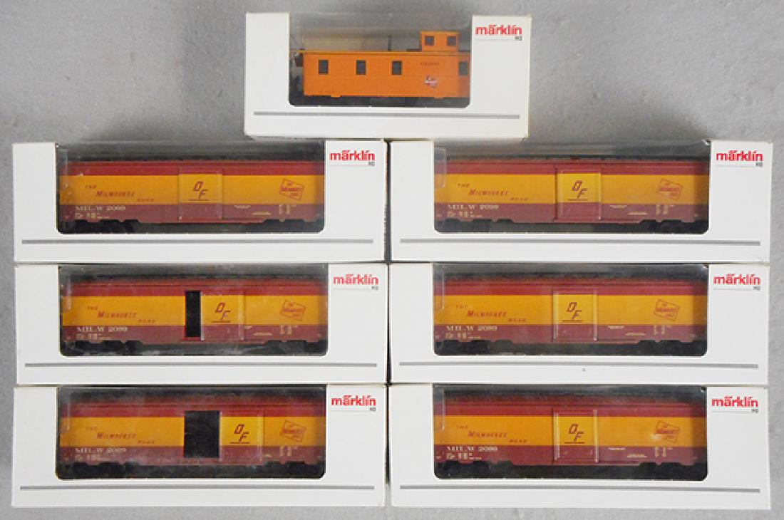 7 MARKLIN MILWAUKEE RD FREIGHT CARS (1 of 1)