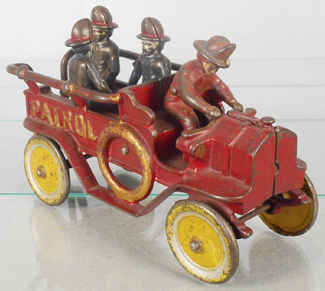 KENTON 1827 AUTO POLICE PATROL: painted cast iron, 9 in long, w/4 orig figures, C5-6.