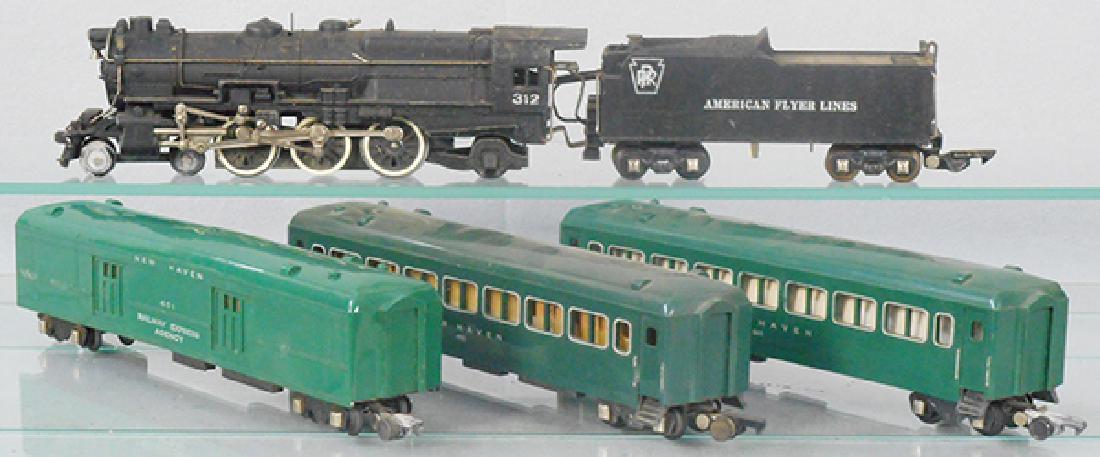 AMERICAN FLYER TRAIN SET: S ga, 312 loco w/smoke-in tender, 651 baggage, 2 #650 New Haven Pullmans, C5-6.