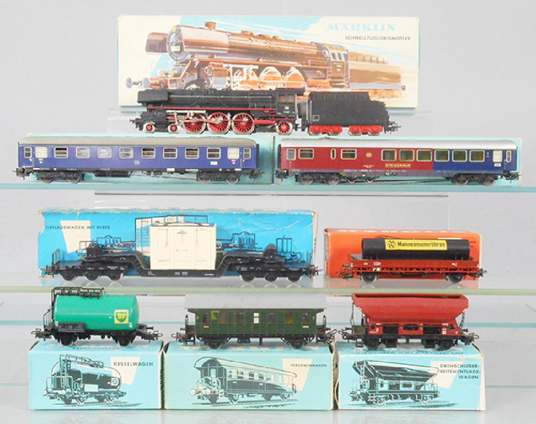 MARKLIN TRAIN SET: HO ga, 3048 loco & tender w/cars 4027, 4078, 4618, 4616, wear on decals, 4644, 4631, 4002, orig boxes minor to some wear, C6-8.