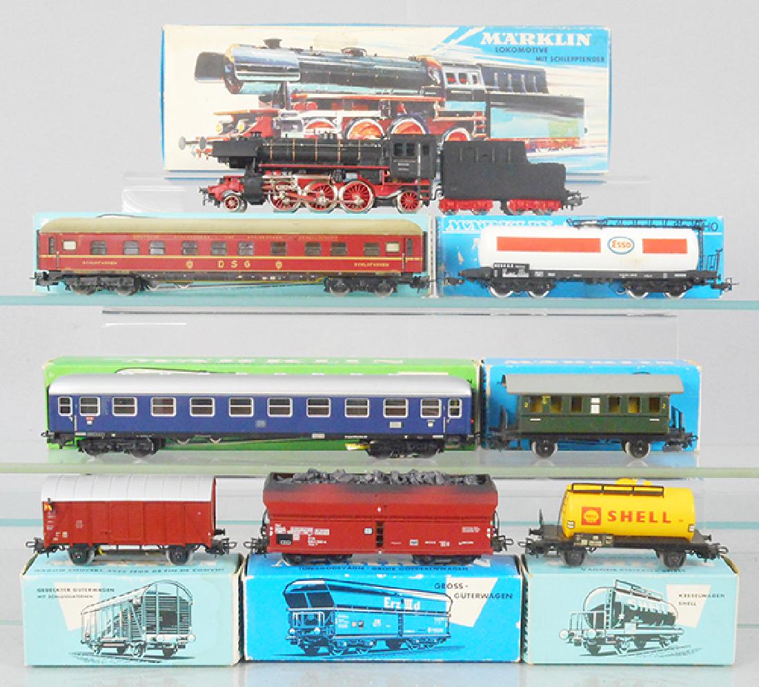 MARKLIN TRAIN SET: HO ga, 3005 loco & tender w/cars 4064, 4023, 4650, glue residue under decal on1 side, 4000, 4506, 4624, 4502, orig boxes minor wear, C7-9.