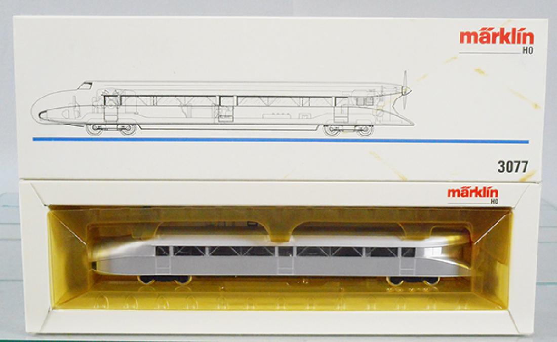 MARKLIN 3077 RAIL ZEPPELIN: HO ga, orig box & inserts, insert yellowed, C9-10.