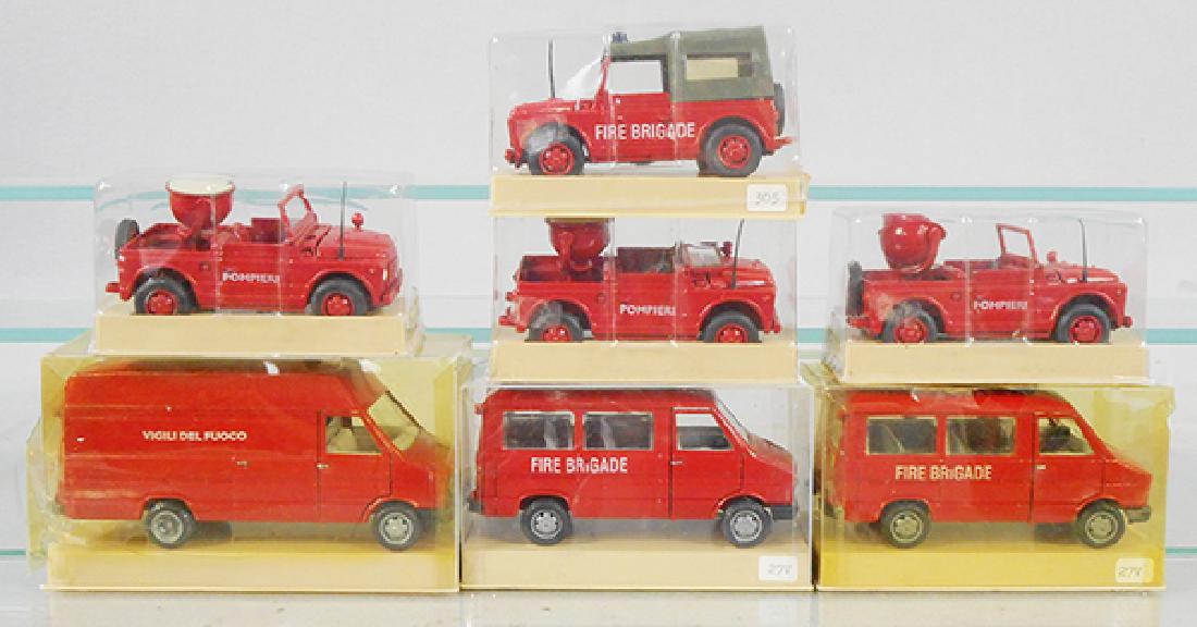 7 REPLICARS OLD CARS FIRE VEHICLES: 305, 3 #309V, 23V, 2 #27V, orig boxes worn, C8-9.