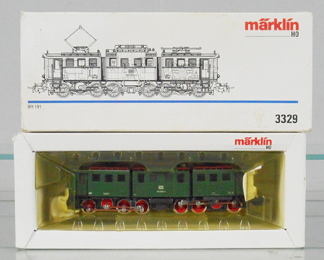 MARKLIN 3329 ELECTRIC LOCO: HO ga, orig box & insert minor wear, insert yellowing, C8.