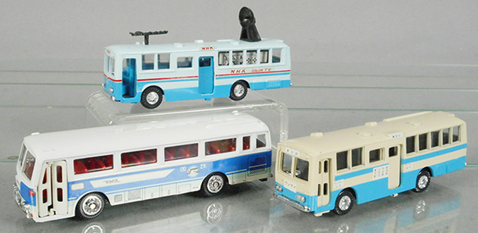 3 YONEZAWA BUSES: die cast, NHK TV, Mitsubishi Fuso Bus, blue & white bus, all have opening doors, C9.