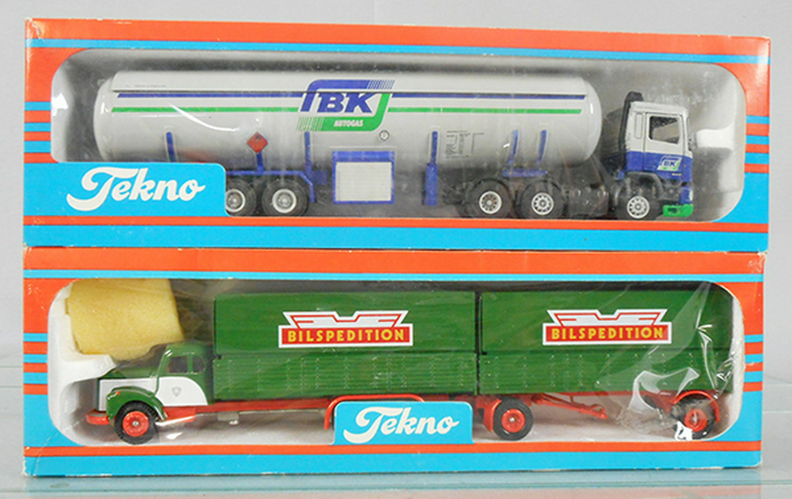 2 TEKNO VEHICLES: BK Autogas Tanker, Bilspedition Tractor Trailer, orig boxes minor wear, C9.