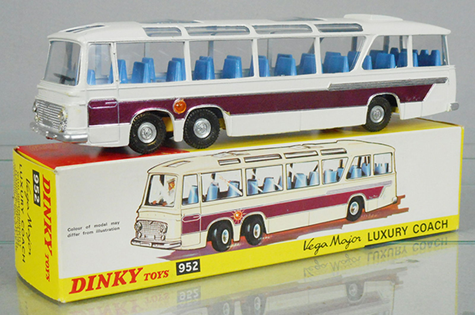 dinky luxury coach