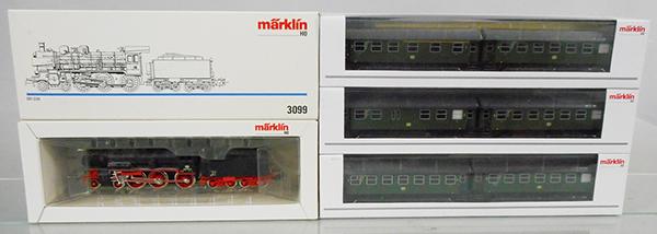 MARKLIN TRAIN SET: HO ga, 3099 loco & tender, w/00770-02, 00770-08 & 00770-10 coaches, orig boxes & inserts, C9.