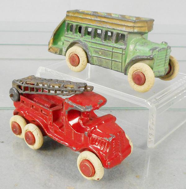 2 SAVOYE VEHICLES: Mack Fire Ladder Truck, red, 4 in, SA7 Sightseeing Bus, green, C5-6.