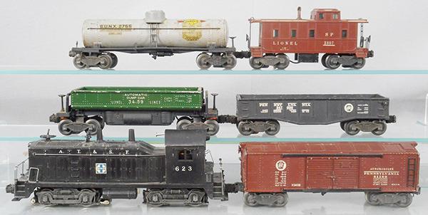 LIONEL TRAIN SET: O ga, 623 NW2 switcher, 2458 PA box car, 3459 dump car, 2452 PA gondola, 2755 Sunoco tank w/FS trucks & yellow decals, 2357 caboose, C5-6.