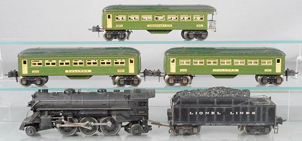 LIONEL TRAIN SET: O ga, 224E loco, 2224W tender, 2 #2640 Pullmans, 2641 obsv, C4-6.