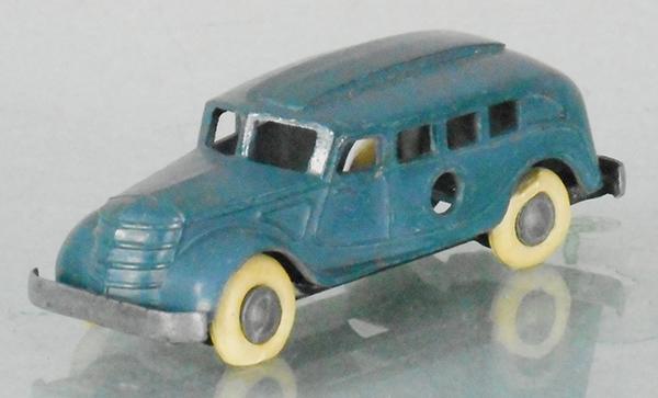 SOLIDO BABY COACH: die cast, blue, no motor, missing blanking plate, tires worn, raised roof panel repainted, C6-7.