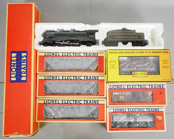 LIONEL TRAIN SET: O ga, 18050 PA loco w/smoke & whistle, w/16424, 16425 &16426 hoppers, 19601 tank, 19214 box car, MTH 30-7732 caboose, orig boxes & inserts worn, C7-8.