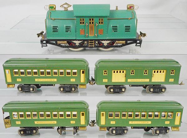 LIONEL TRAIN SET (1 of 1)