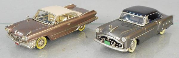 2 MADISON MODELS (1 of 1)