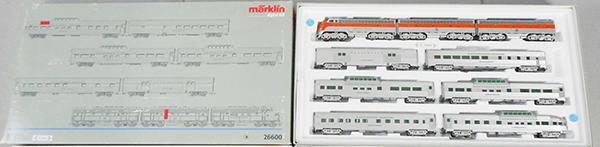 MARKLIN 26600 CALIFORNIA ZEPHYR TRAIN SET: HO ga, digital, Western Pacific ABB F7 diesels w/6 aluminum passenger cars, orig box & insert minor wear, C8.