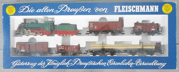 FLEISCHMANN 4883 TRAIN SET: HO ga, 2-rail, Prussian State Goods Train, orig box & insert, C9.
