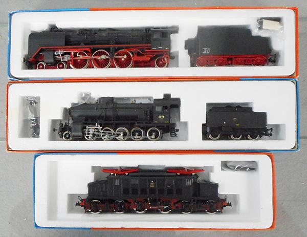 3 ROCO LOCOS: HO ga, 2-rail, 04119C, 04111A German locos, 04187E Italian loco, orig boxes & inserts, C8-9.