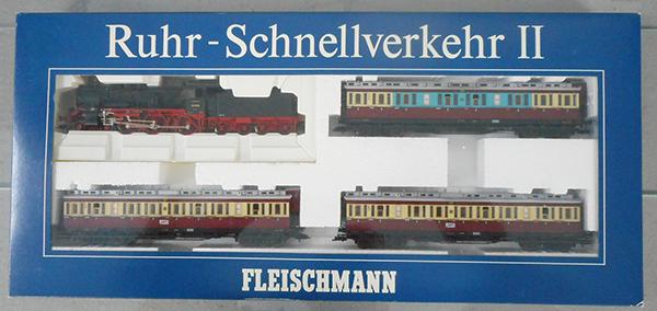 FLEISCHMANN 4888 TRAIN SET: HO ga, 2-rail, Ruhr Commuter Express Train II, orig box & insert, C9.