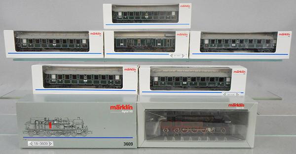 MARKLIN GERMAN PASSENGER SET: HO ga, 3609 loco, digital, w/cars 3 #41351, 2 #41361, 41371, orig boxes & inserts, C8.