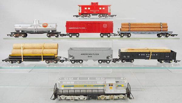 AMERICAN FLYER TRAIN SET: S ga, 370 GP7 diesel, 1st version, small decal chip on GM decal, 717 log dump, 640 hopper, 620 Southern gondola, 625G Gulf tank, 642 box car, 928 log car, 630 caboose, C7-8.