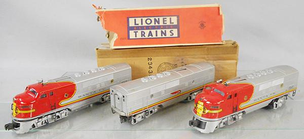 LIONEL 2343 SANTA FE ABA: O ga, 2343 Power A, minor battery box corrosion, 2343C B unit, 2343T tender, minor nose decal chips, paint rubs on cooling fans, 2 rough orig boxes only, C5-6.